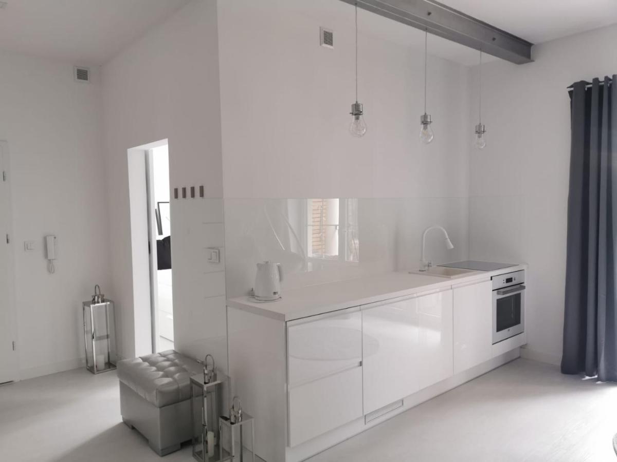 Apartment Przytulny Z Kominkiem Przy Jeziorze Borne Sulinowo